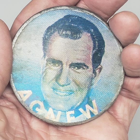 Vintage Nixon/Agnew Presidential Pin Button - Picture 1 of 8